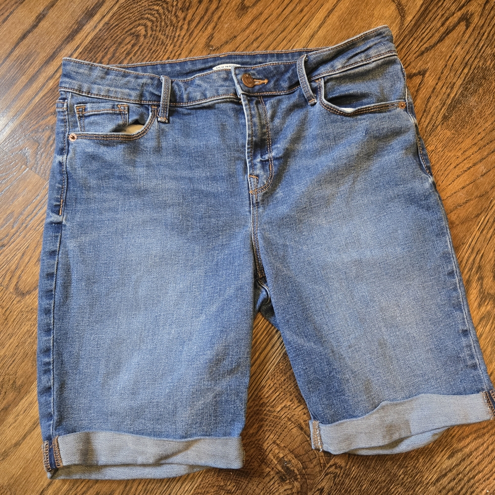 Old Navy Jean shorts Women's size 8  - NWOT